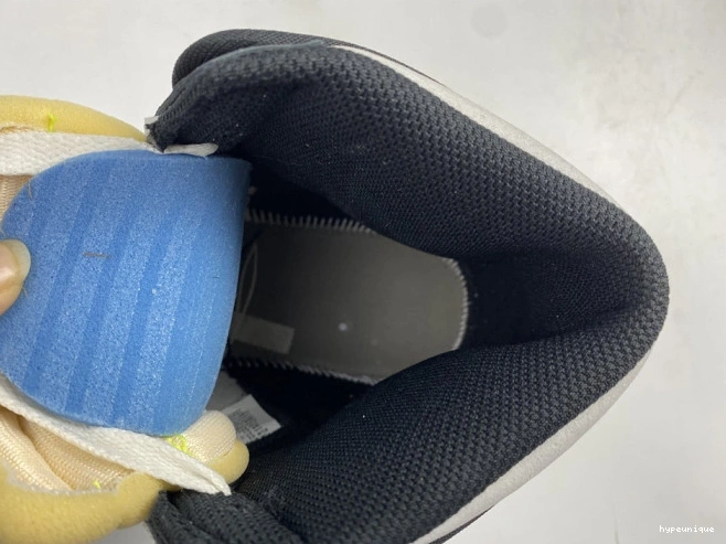 HYPE 555088-118 'VOLT HIGH OG JORDAN GOLD' 1 RETRO AIR 0717